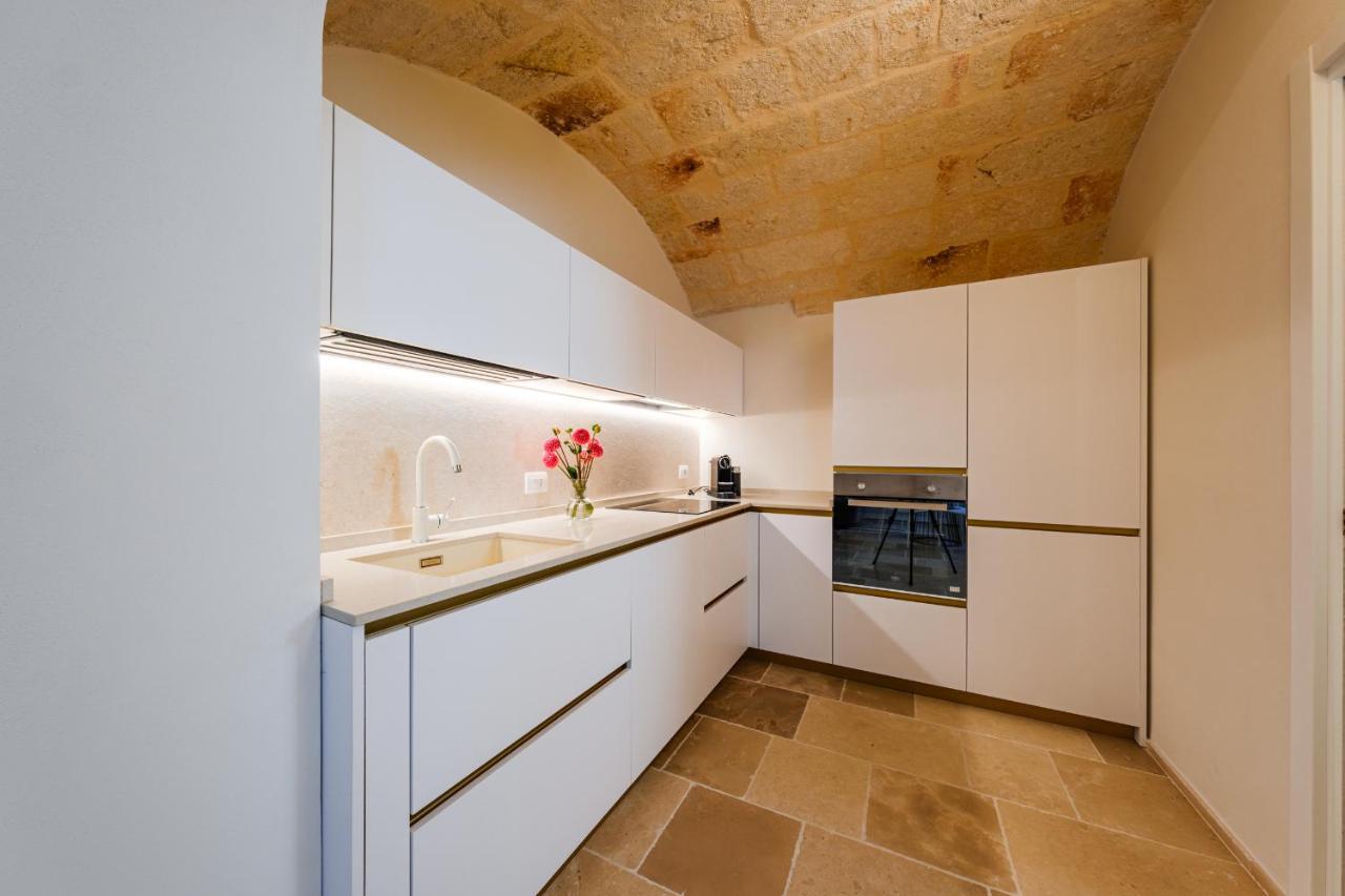 Helloapulia Charming Palazzo Clemente - Self-Catering Suites With Aircondition Monopoli Exterior photo