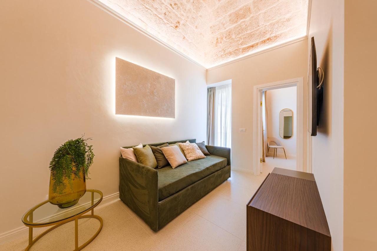 Helloapulia Charming Palazzo Clemente - Self-Catering Suites With Aircondition Monopoli Exterior photo