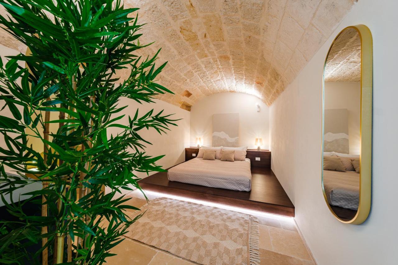 Helloapulia Charming Palazzo Clemente - Self-Catering Suites With Aircondition Monopoli Exterior photo