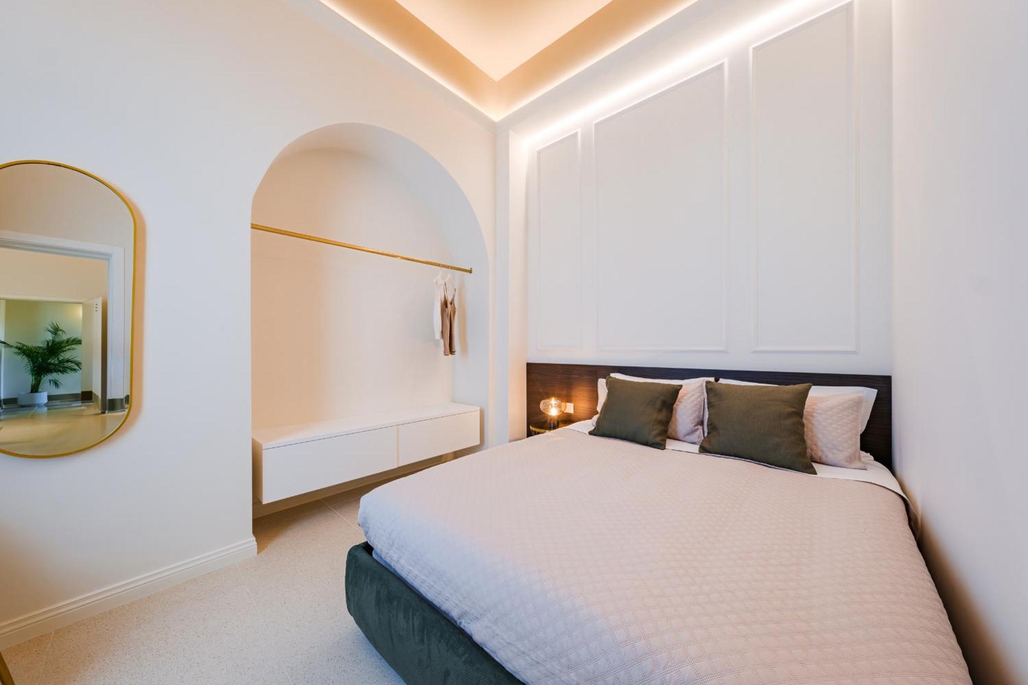 Helloapulia Charming Palazzo Clemente - Self-Catering Suites With Aircondition Monopoli Exterior photo