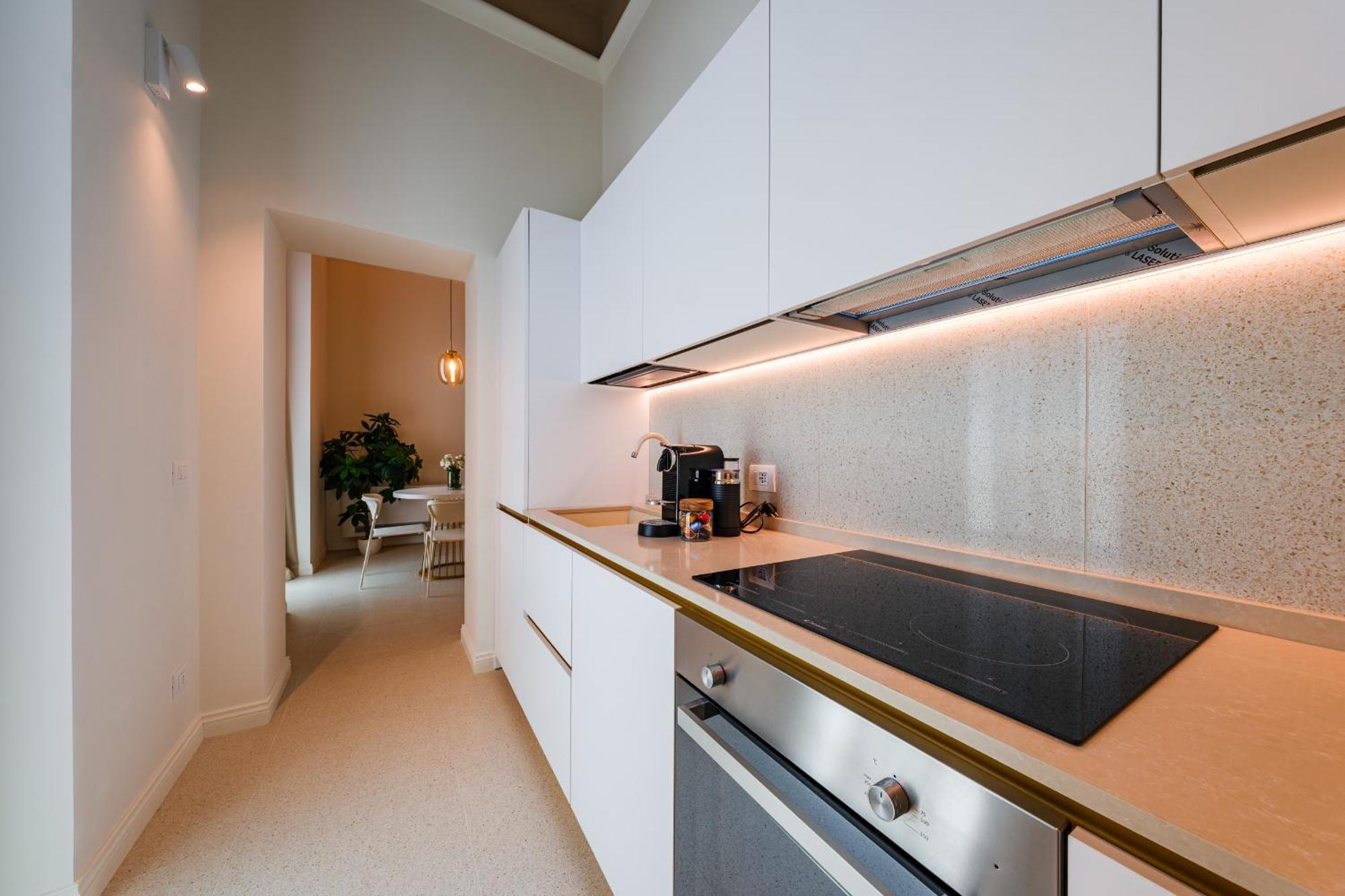 Helloapulia Charming Palazzo Clemente - Self-Catering Suites With Aircondition Monopoli Exterior photo
