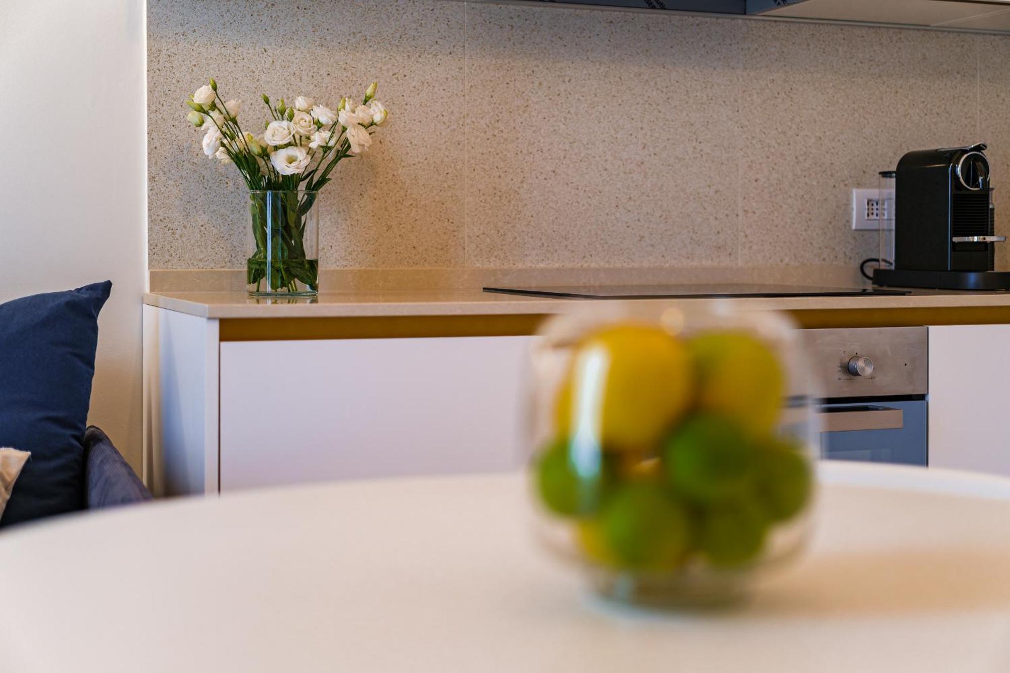 Helloapulia Charming Palazzo Clemente - Self-Catering Suites With Aircondition Monopoli Exterior photo